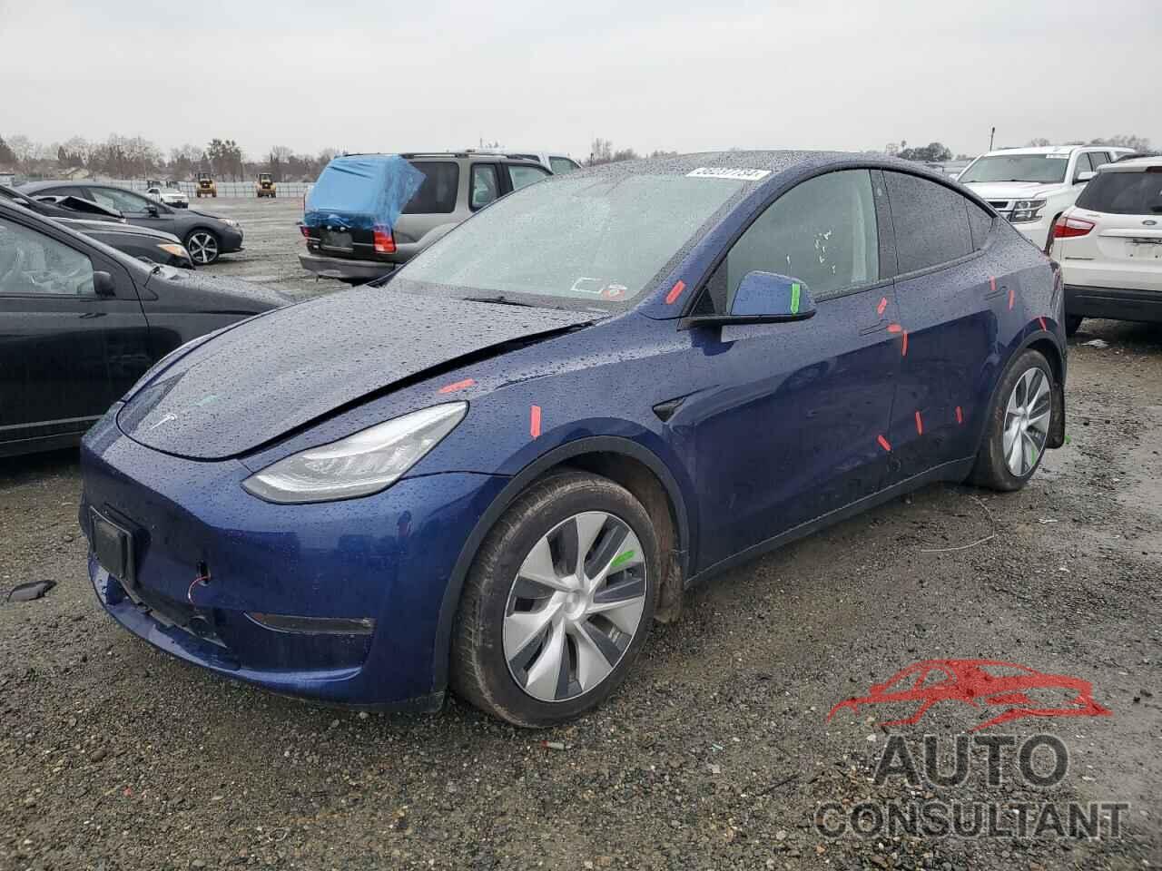 TESLA MODEL Y 2021 - 5YJYGAEE0MF145667