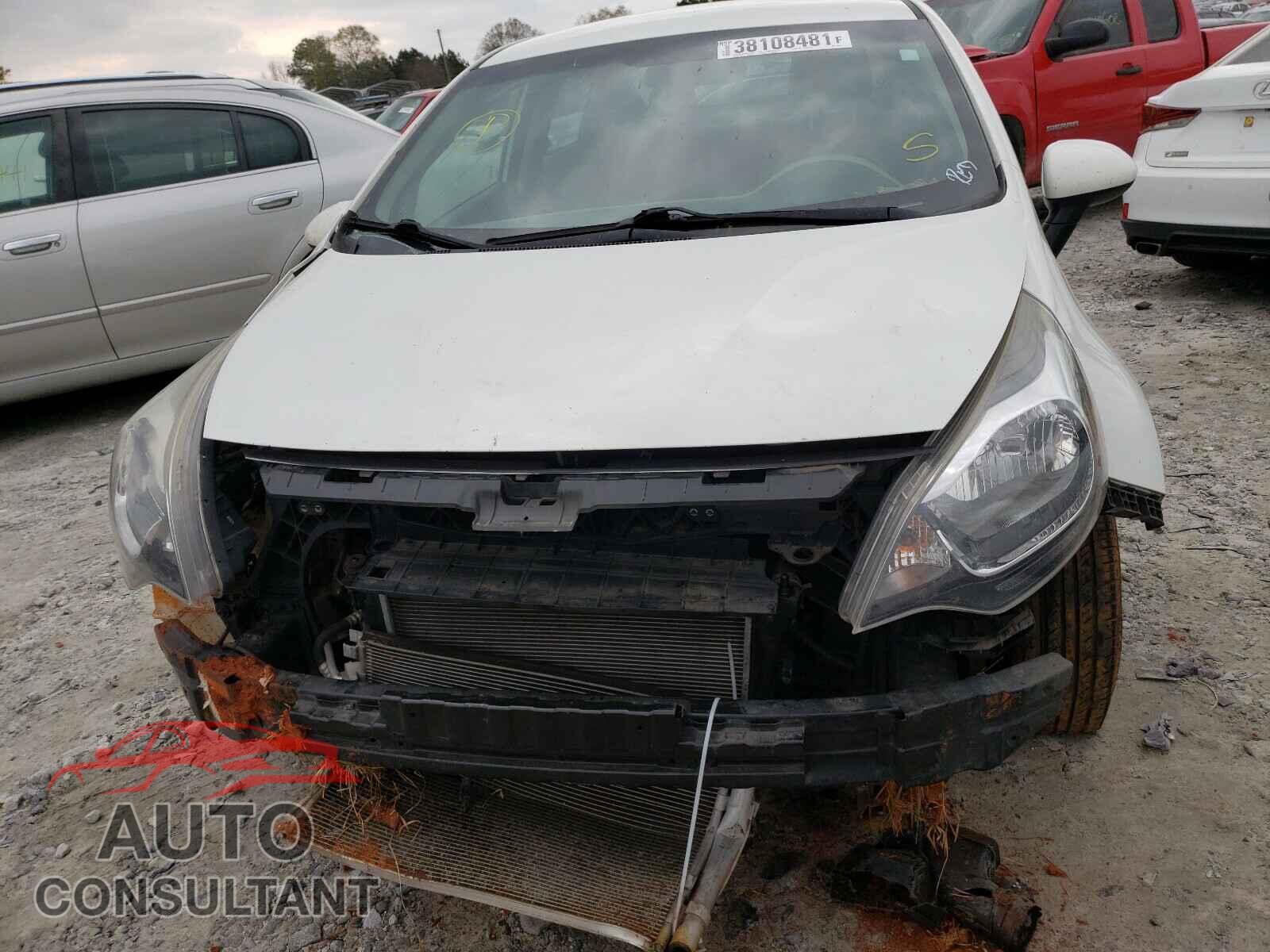 KIA RIO 2016 - KNADM4A3XG6646477