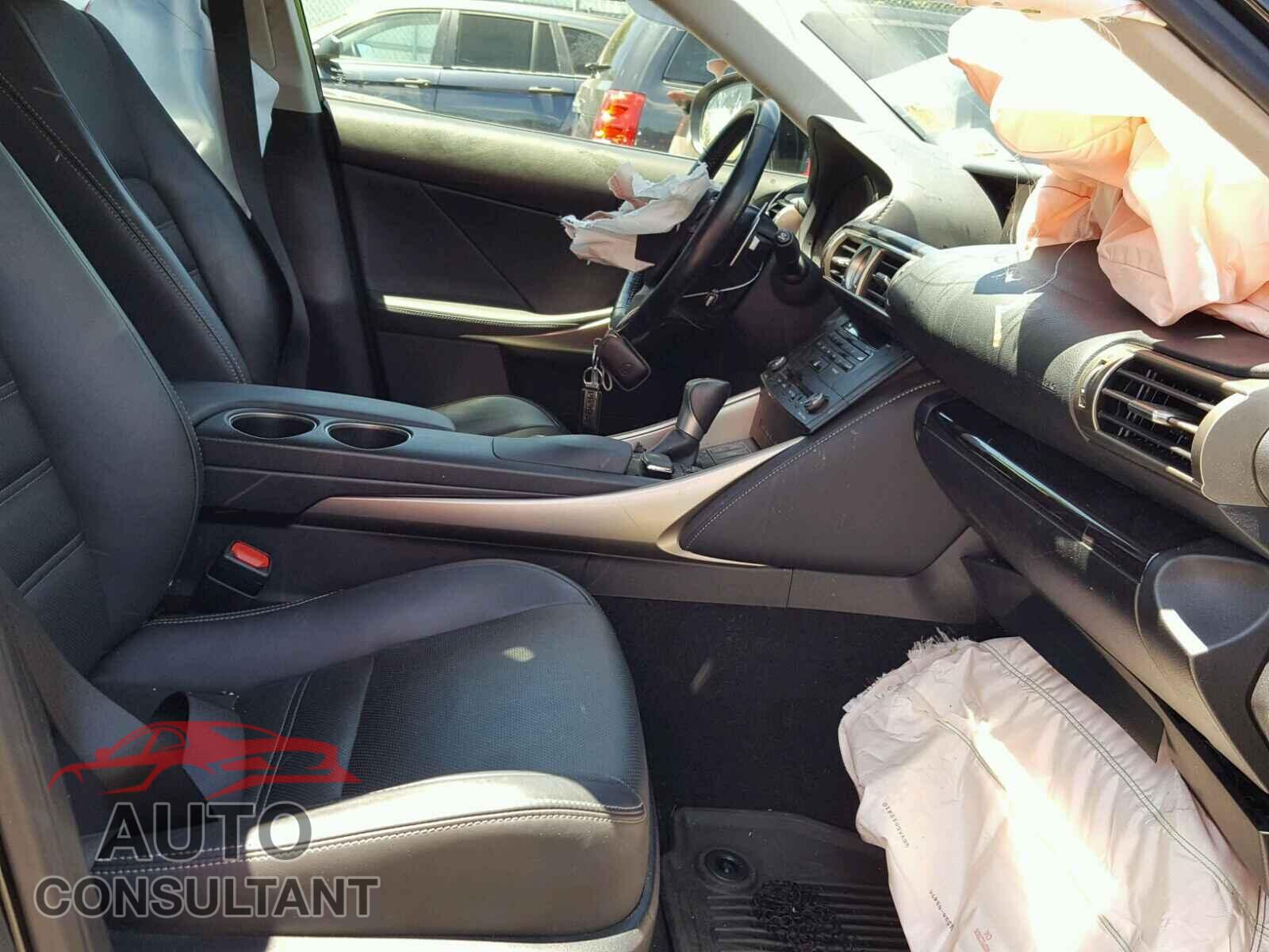 LEXUS IS 2016 - JTHCM1D23G5003389