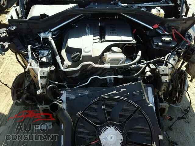 BMW X5 2015 - 5UXKR2C59F0H38536