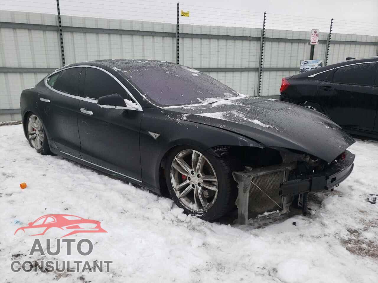 TESLA MODEL S 2013 - 5YJSA1CN0DFP10008