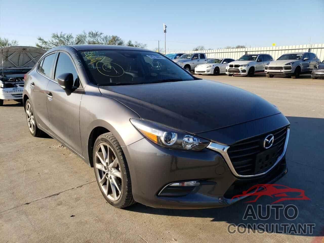 MAZDA 3 2018 - 3MZBN1V3XJM266074