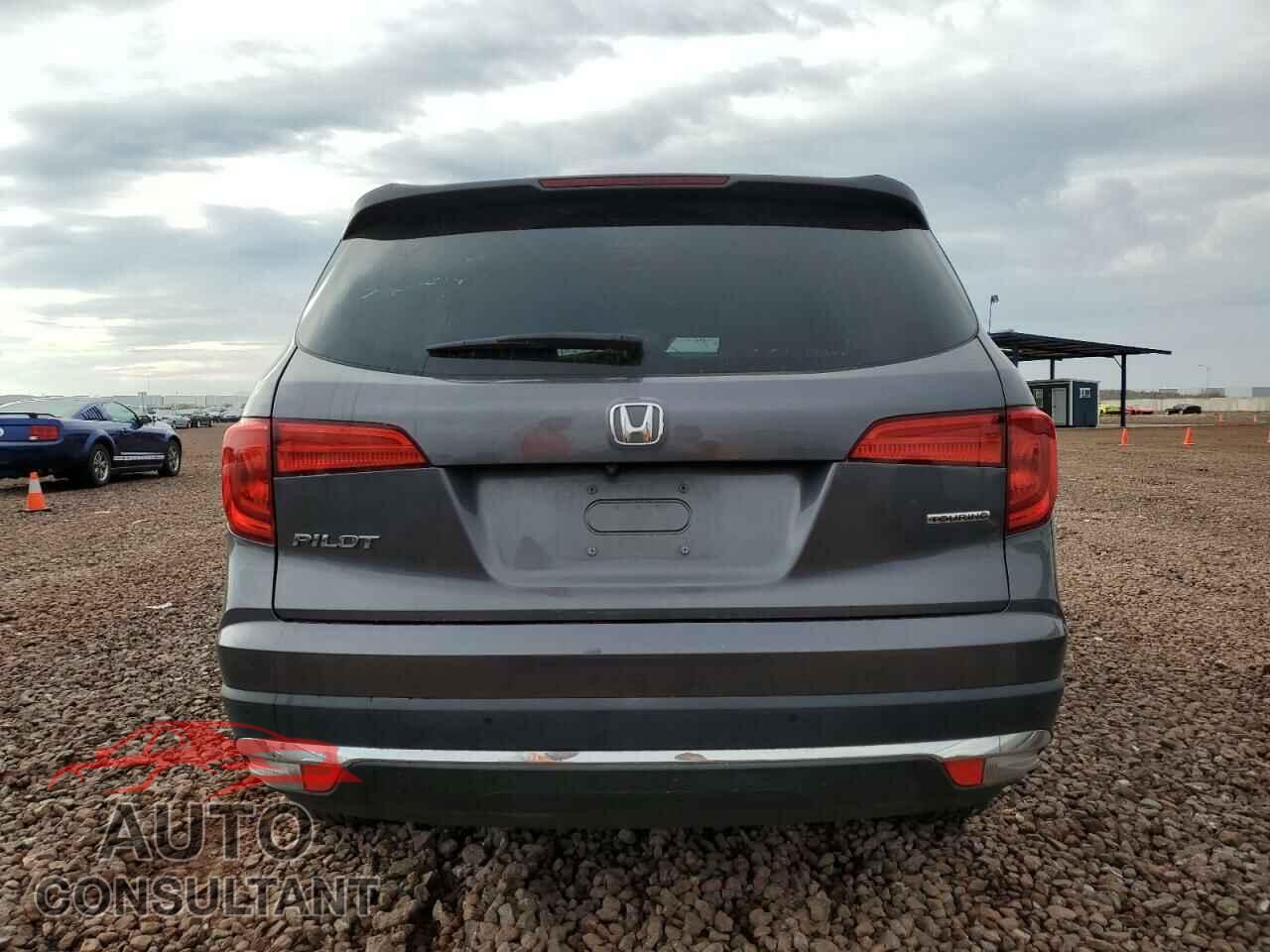 HONDA PILOT 2017 - 5FNYF5H98HB007650