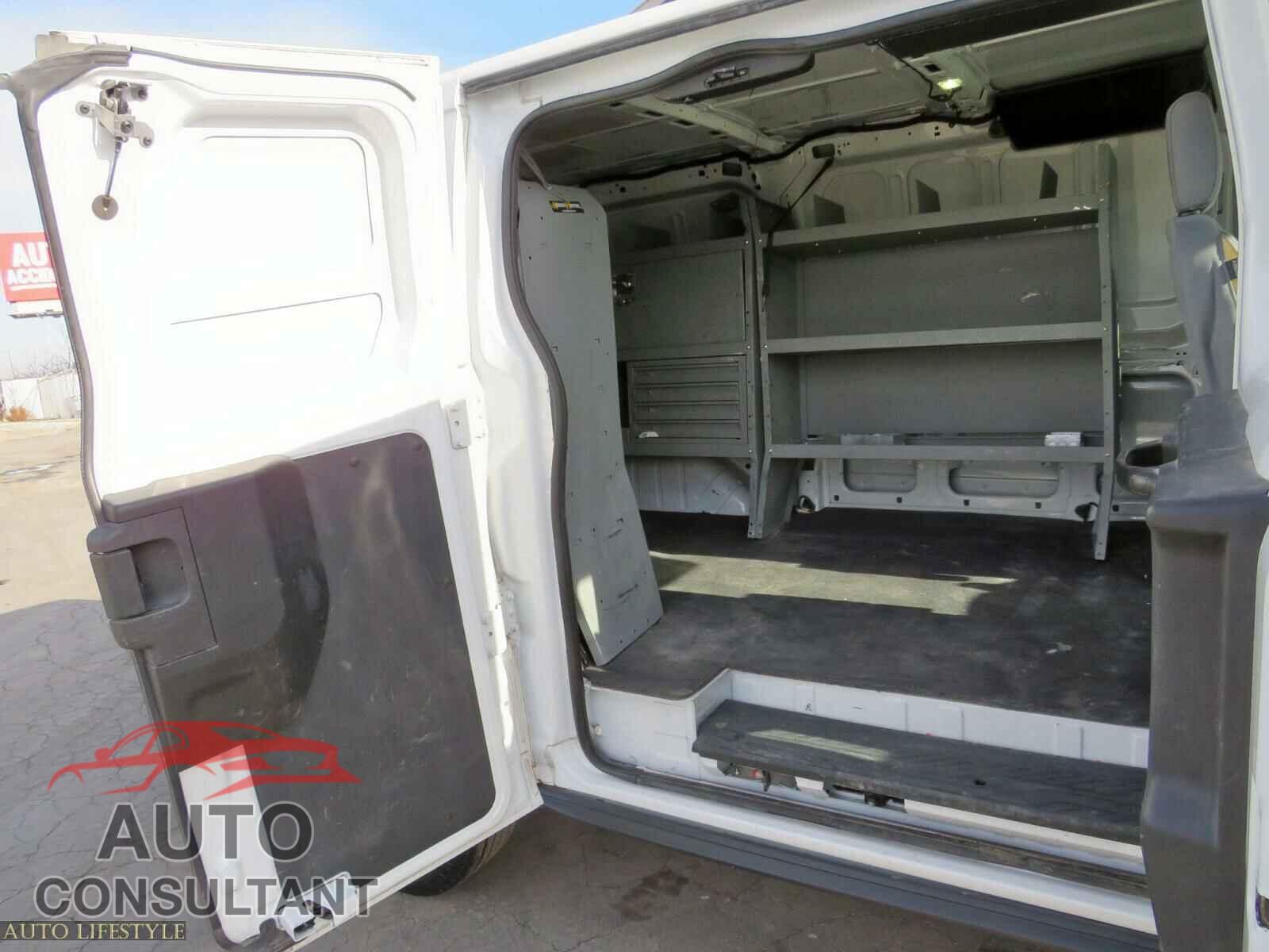 FORD TRANSIT CO 2017 - 1FTYR1ZM2HKA02384