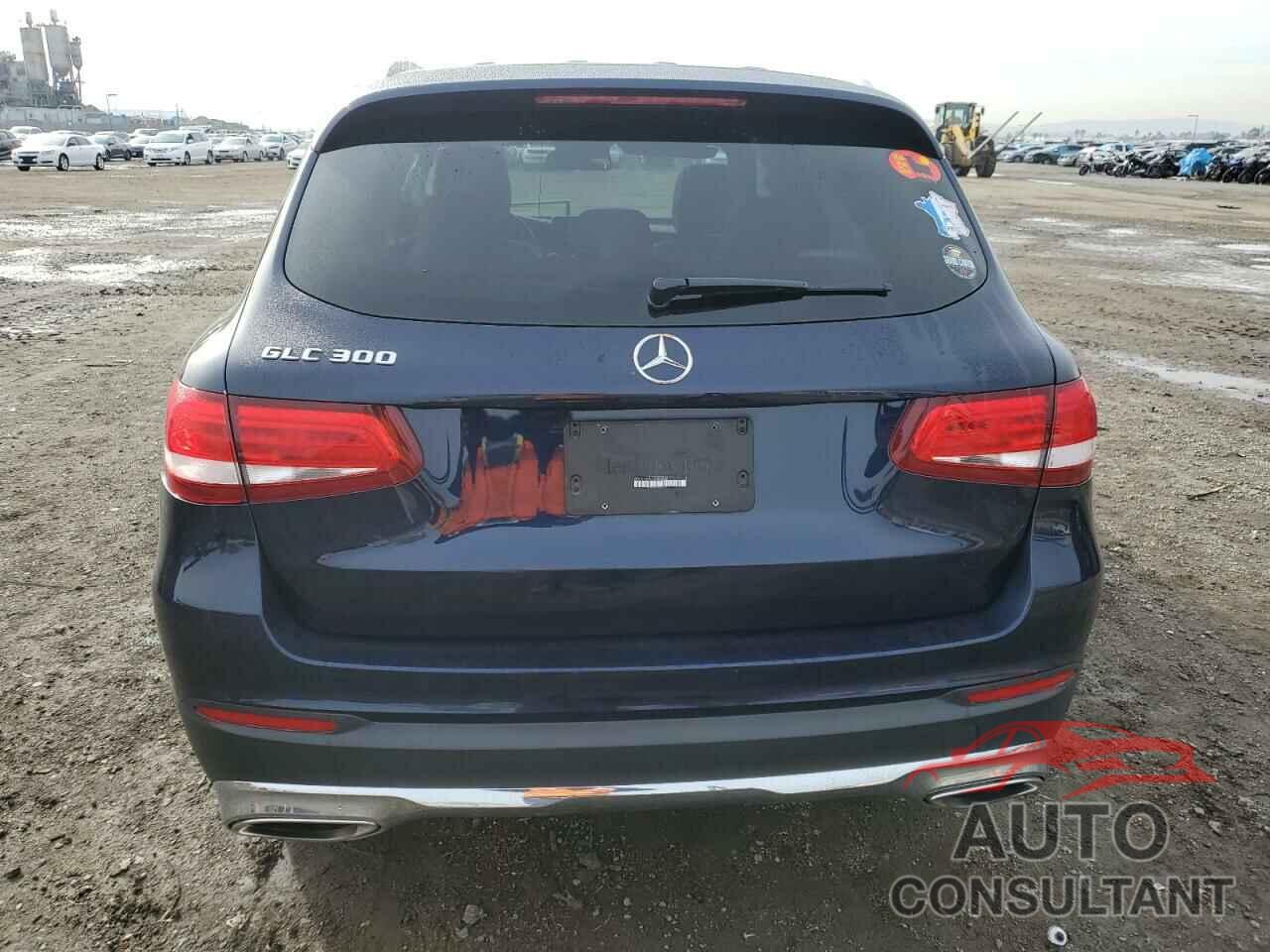 MERCEDES-BENZ GLC-CLASS 2018 - WDC0G4JB1JV099266