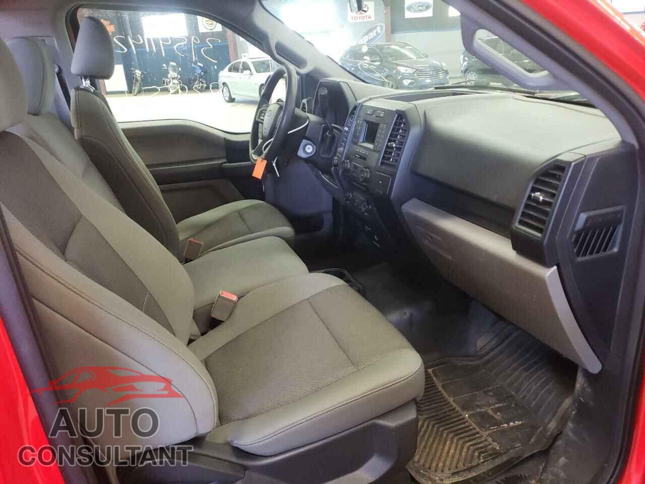 FORD F150 2018 - 1FTMF1EBXJKC18047