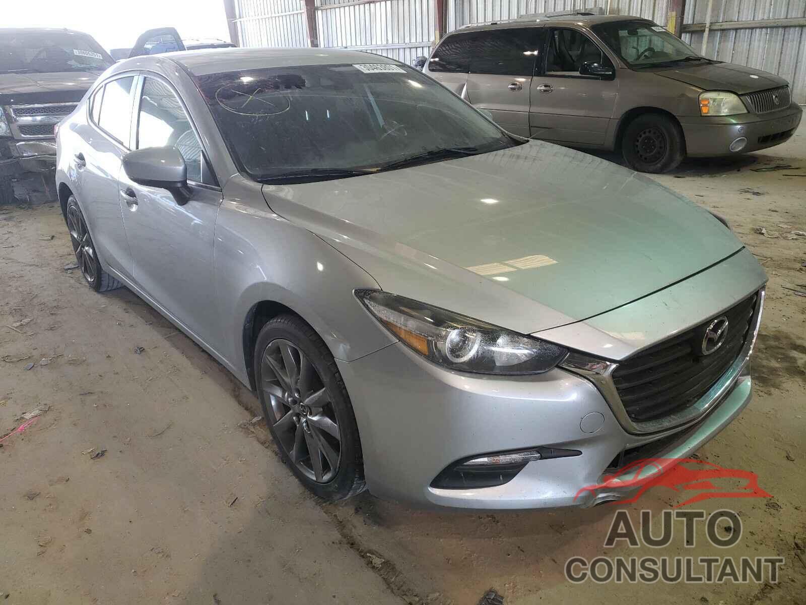 MAZDA 3 2018 - 3MZBN1V30JM200049