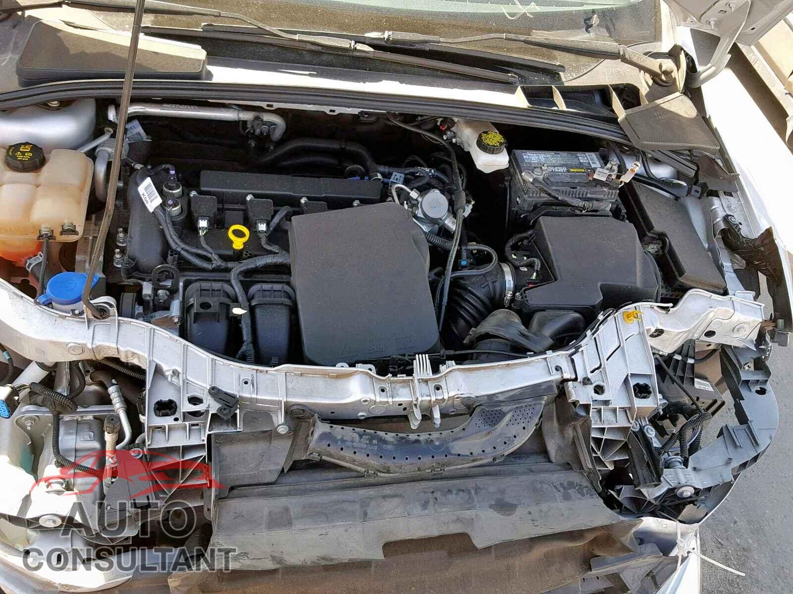 FORD FOCUS SE 2017 - JTME6RFVXMD507739