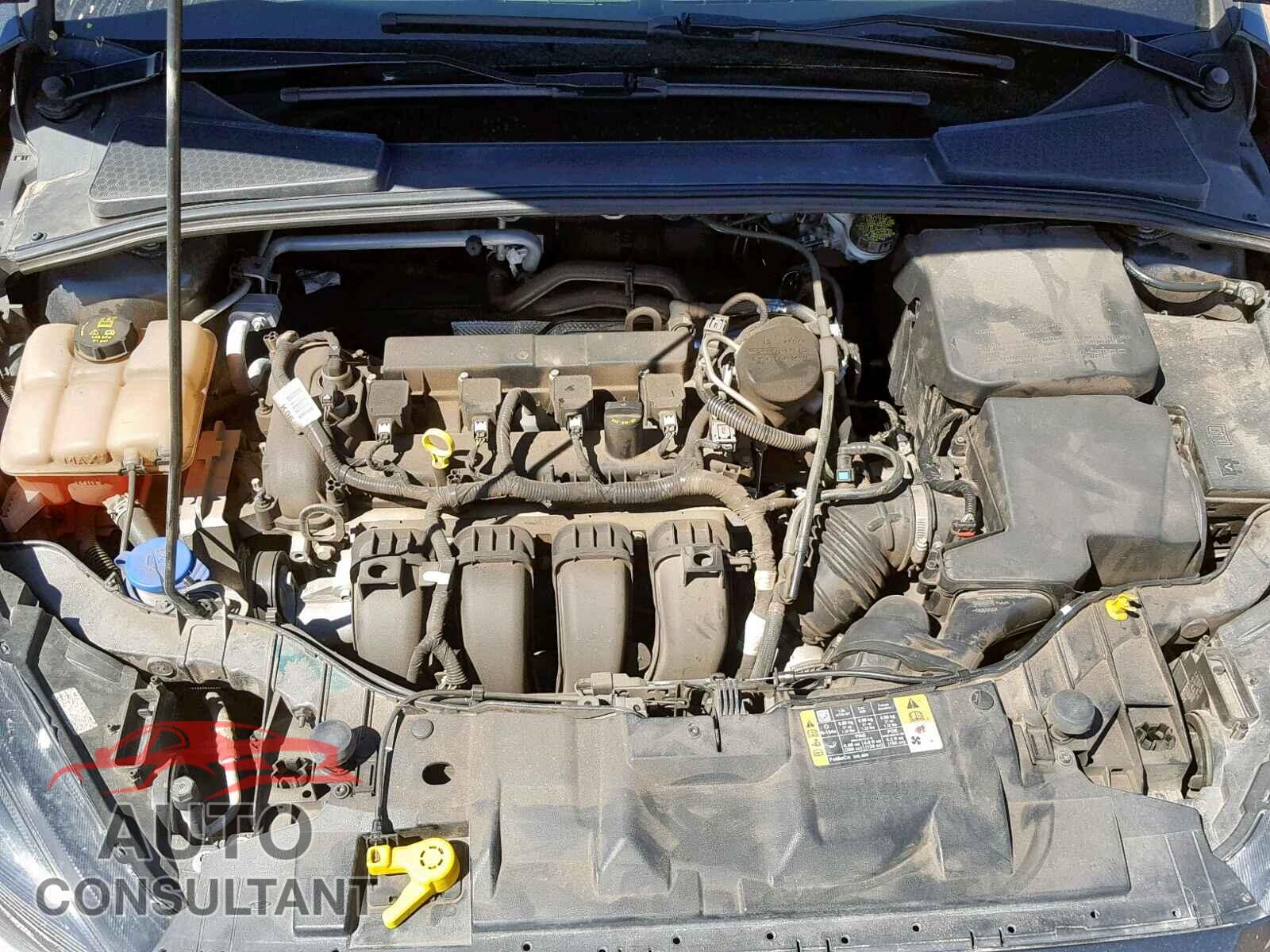 FORD FOCUS SE 2016 - 4T1M11AK6LU940610