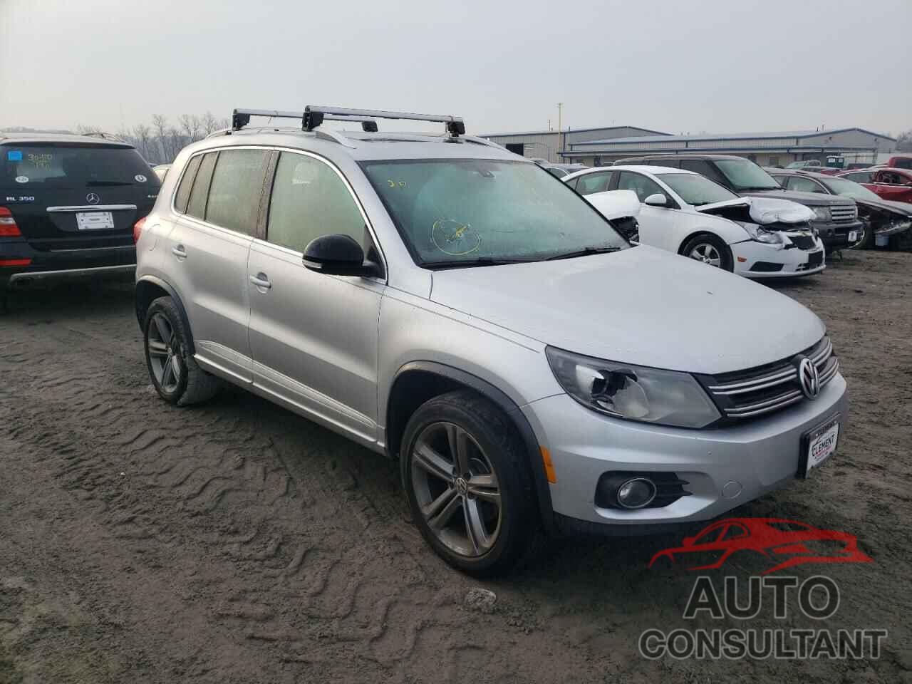 VOLKSWAGEN TIGUAN 2017 - WVGUV7AX0HW509291