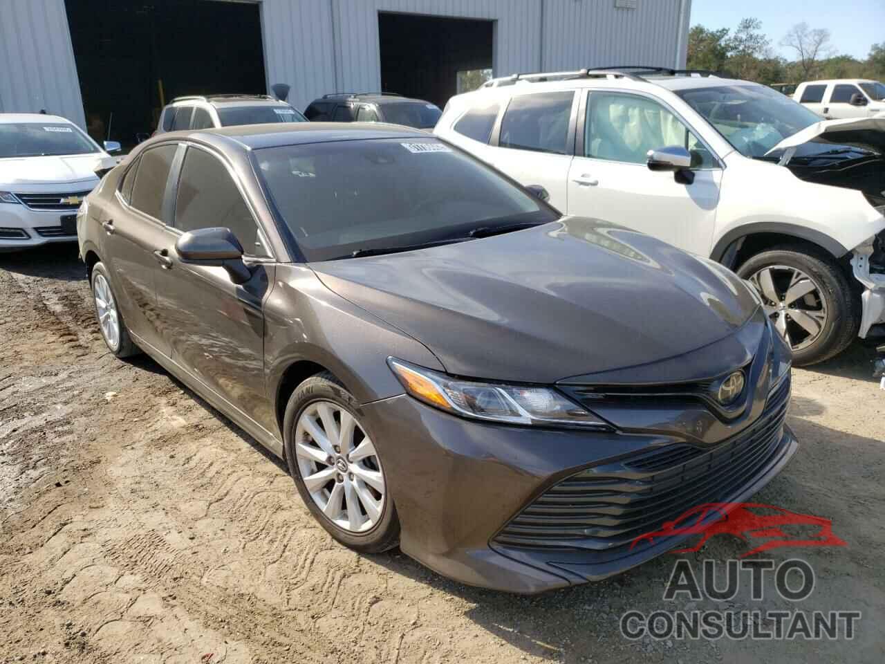 TOYOTA CAMRY 2018 - 4T1B11HK7JU612705