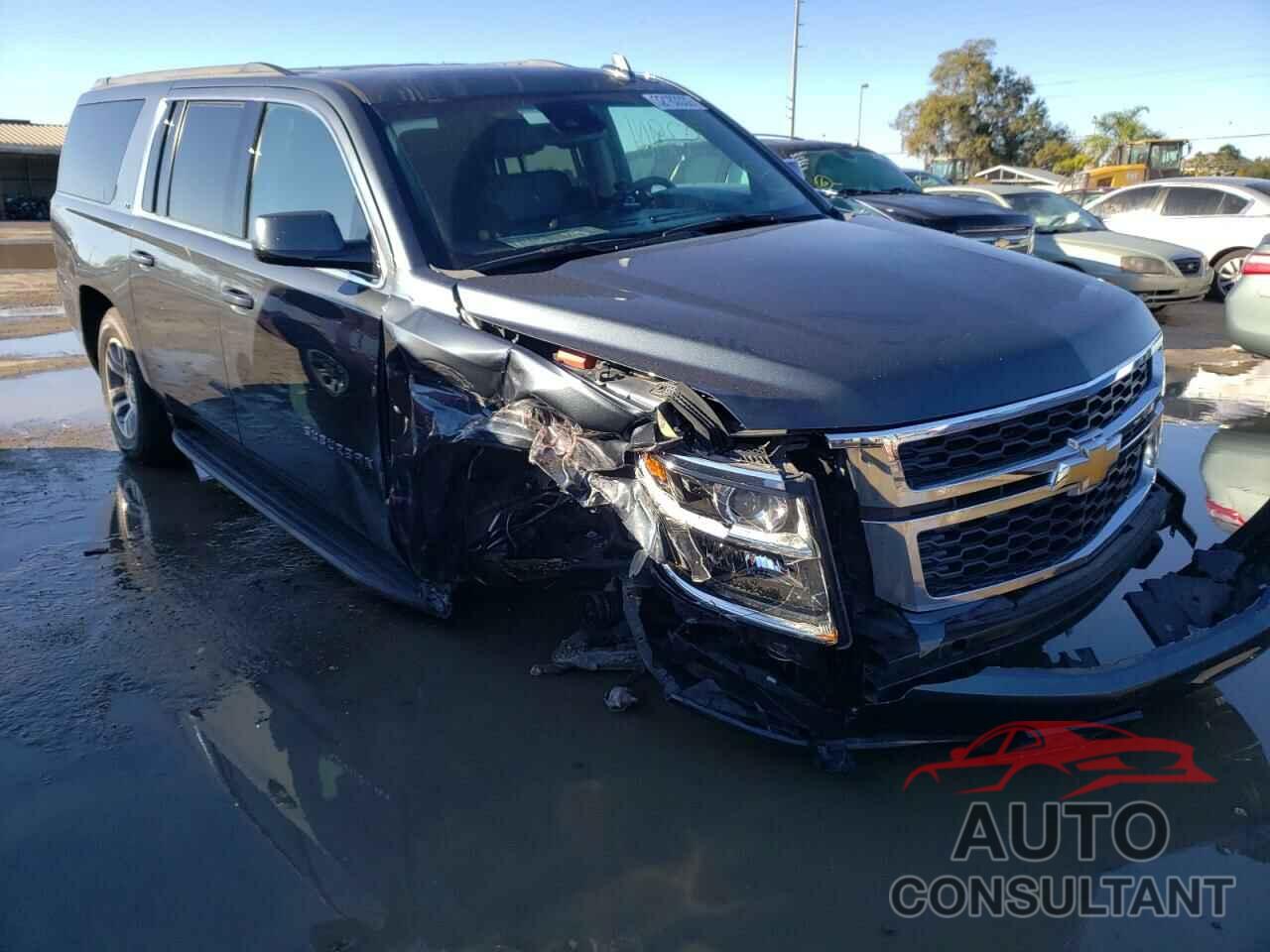 CHEVROLET SUBURBAN 2019 - 1GNSKHKC4KR286059