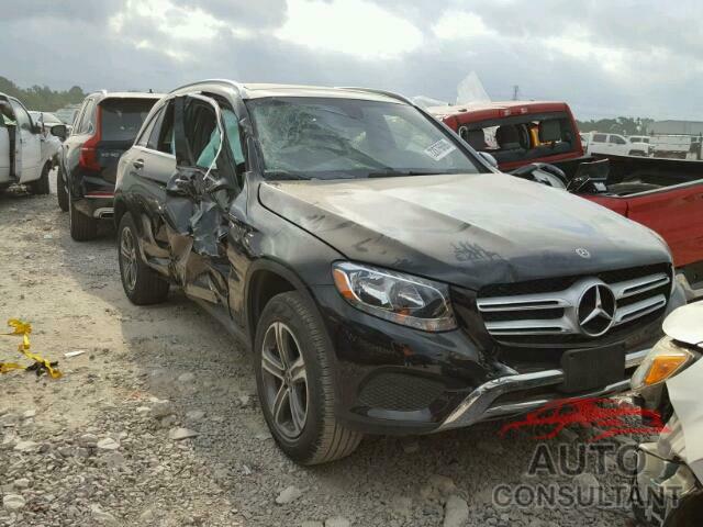 MERCEDES-BENZ GLC 300 2018 - 5YFBURHE4KP882123