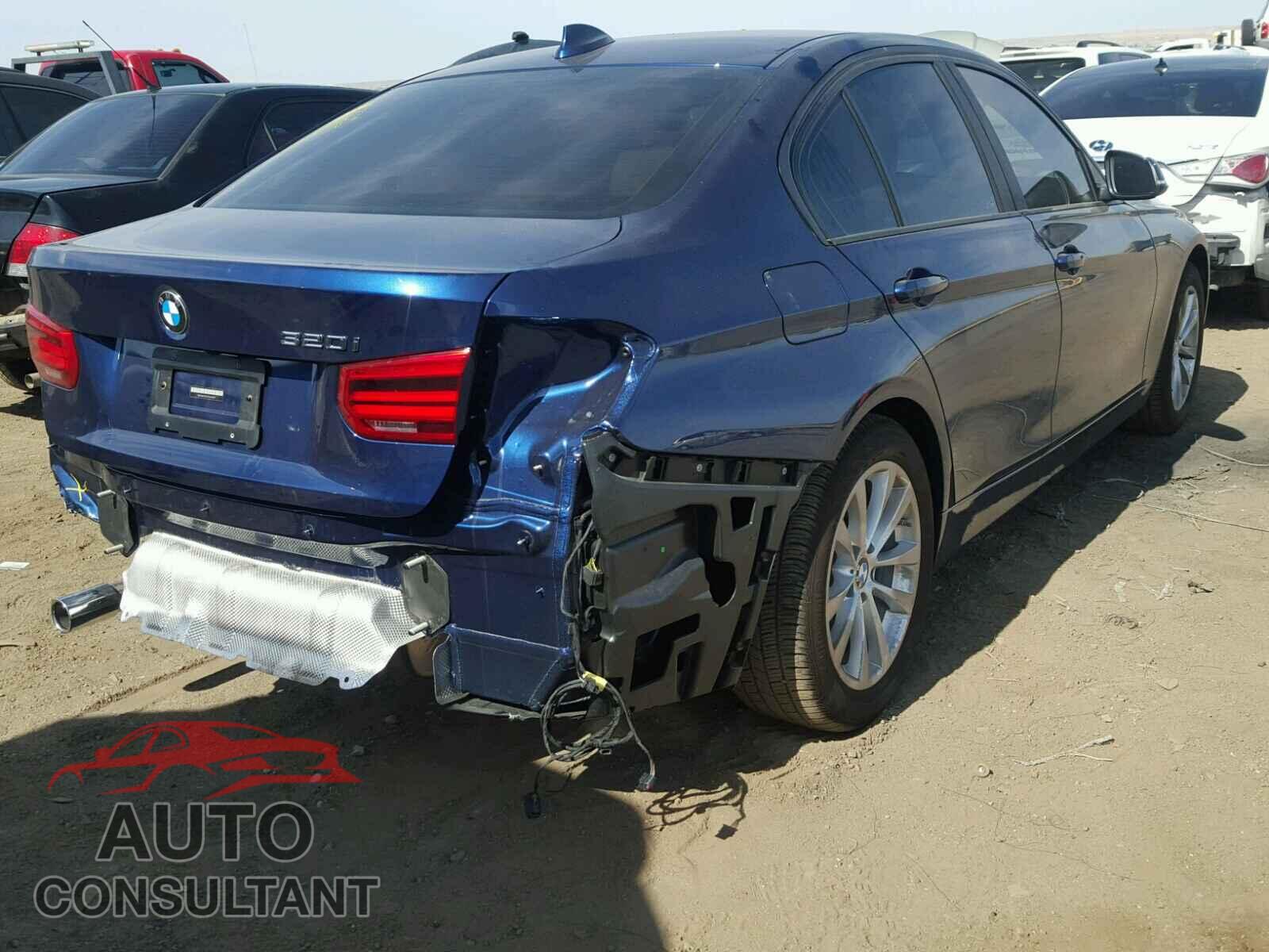 BMW 3 SERIES 2018 - WBA8E1G5XJNU92307