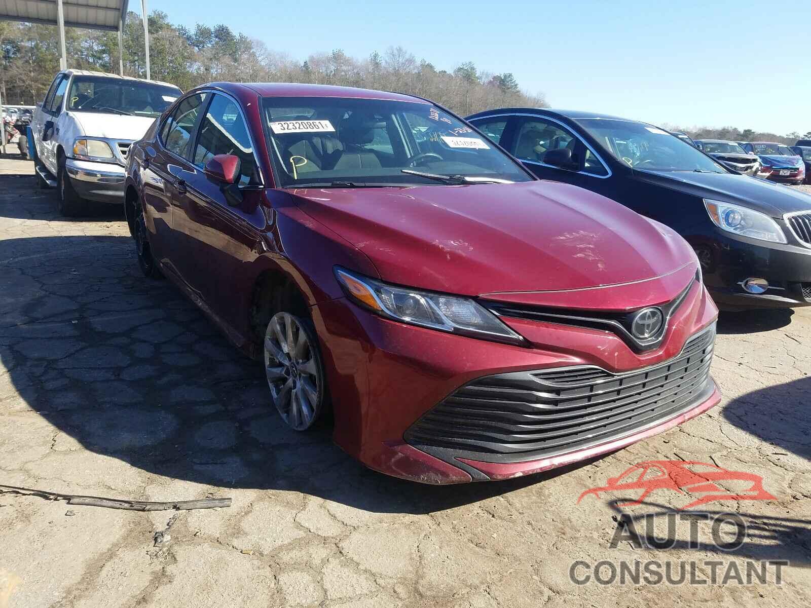 TOYOTA CAMRY 2018 - 4T1B11HK6JU643380
