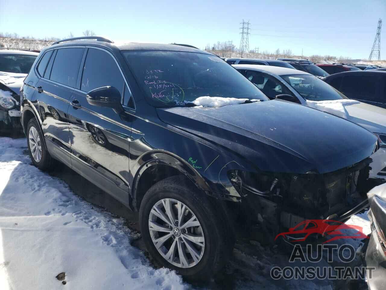 VOLKSWAGEN TIGUAN 2019 - 3VV2B7AX0KM098536