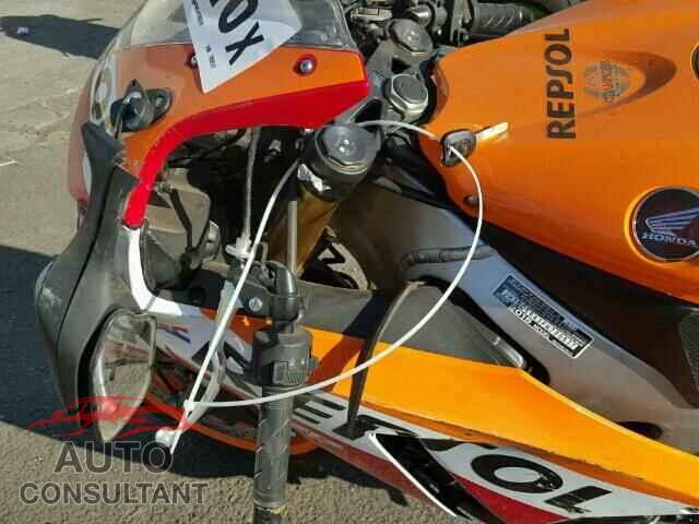 HONDA CBR CYCLE 2015 - JH2SC5943FK700537
