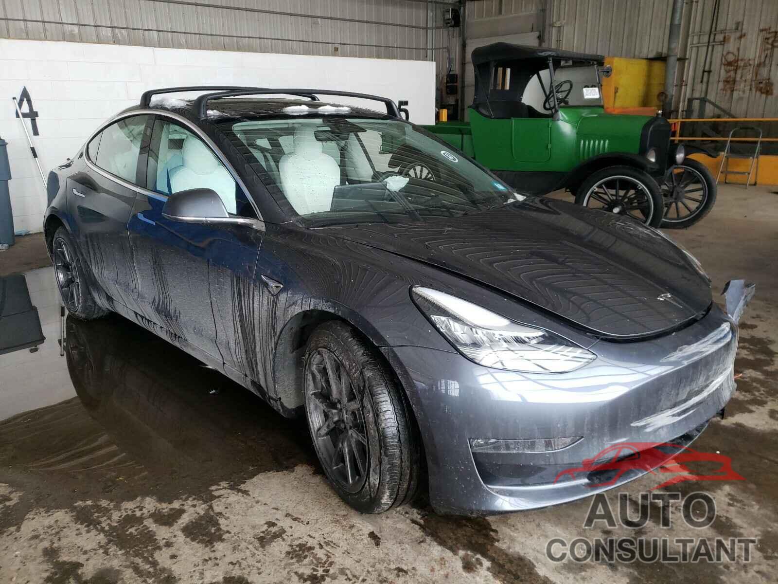 TESLA MODEL 3 2019 - 5YJ3E1EB1KF390948
