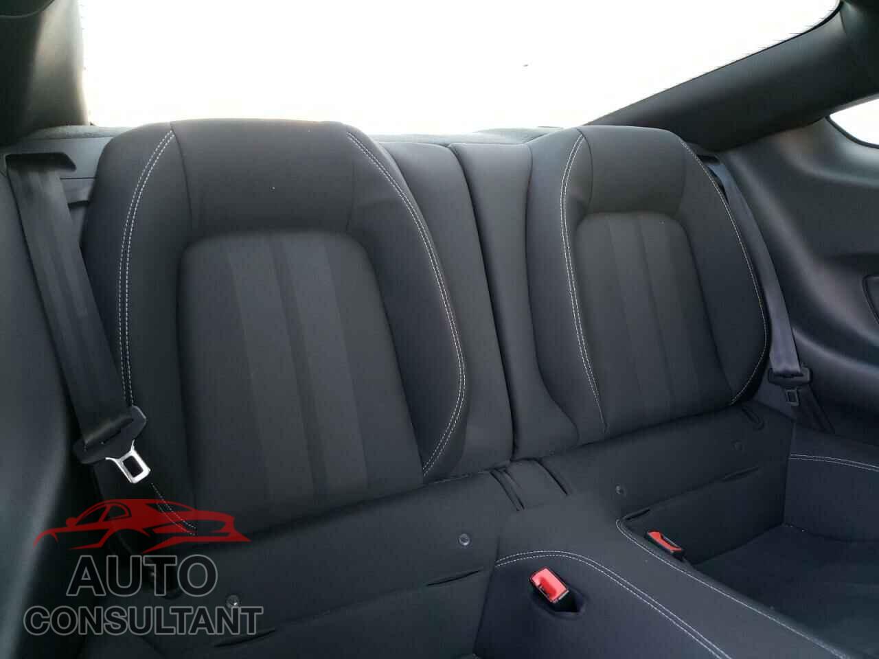 FORD MUSTANG 2018 - 1FA6P8TH2J5108149