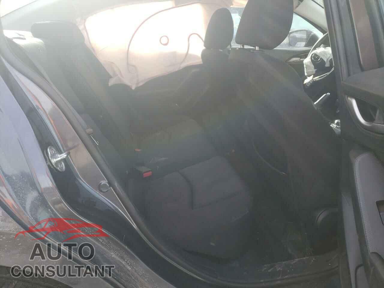 MAZDA 3 2016 - JM1BM1T71G1301019