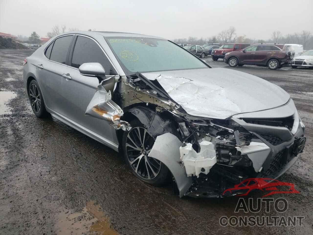TOYOTA CAMRY 2018 - 4T1B11HK8JU121253