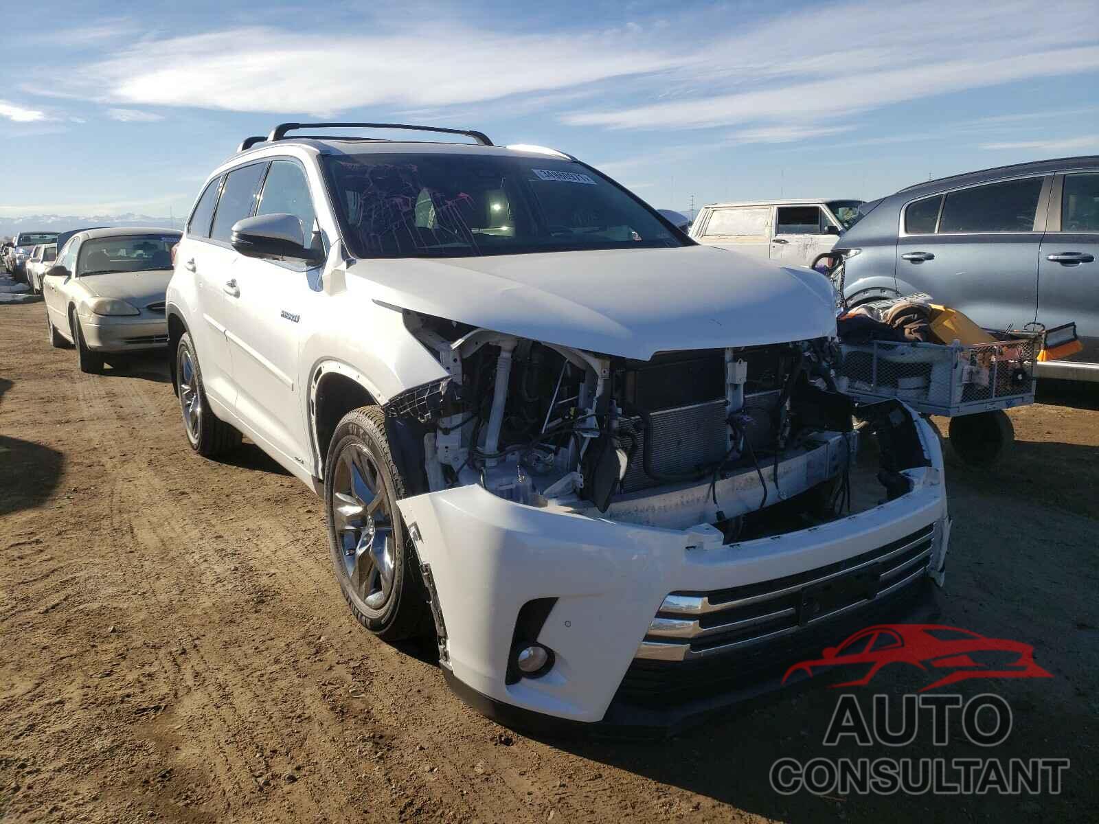 TOYOTA HIGHLANDER 2018 - 5TDDGRFH4JS037047