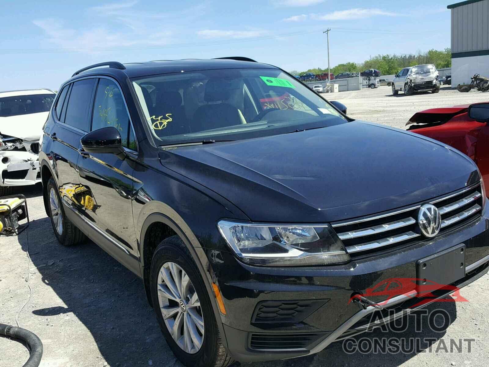 VOLKSWAGEN TIGUAN 2018 - 3VV2B7AX4JM143847