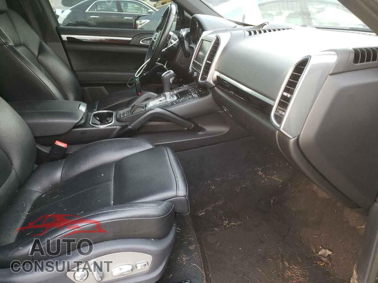 PORSCHE CAYENNE 2016 - WP1AA2A2XGLA00849