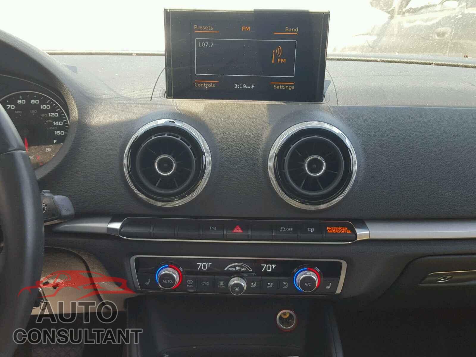 AUDI A3 2016 - WAUA7GFFXG1061880