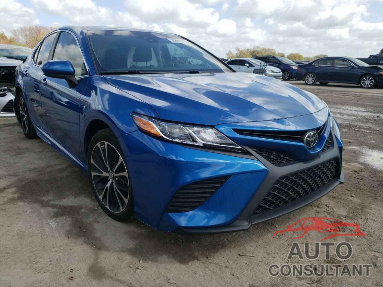 TOYOTA CAMRY 2018 - 4T1B11HK7JU120885