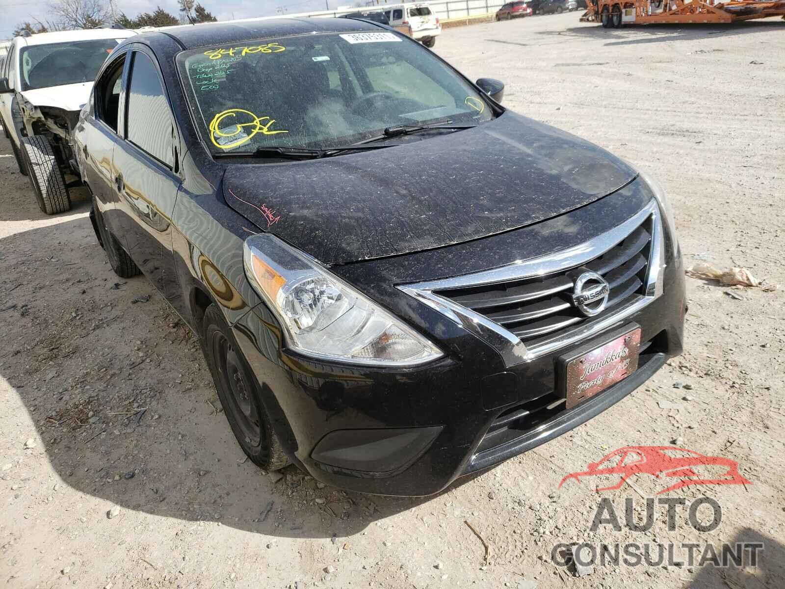NISSAN VERSA 2017 - 3N1CN7AP9HL847085