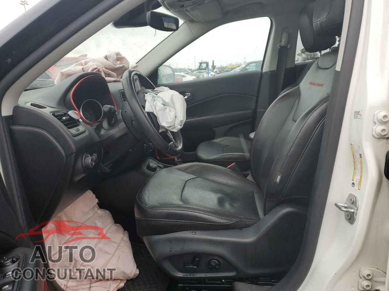 JEEP COMPASS 2020 - 3C4NJDDB9LT150489