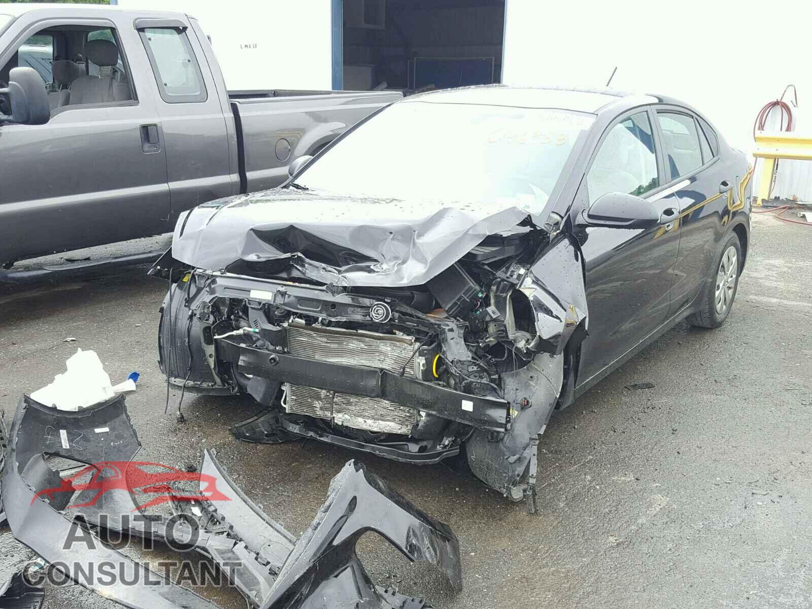 KIA RIO 2018 - 3KPA24AB5JE046938