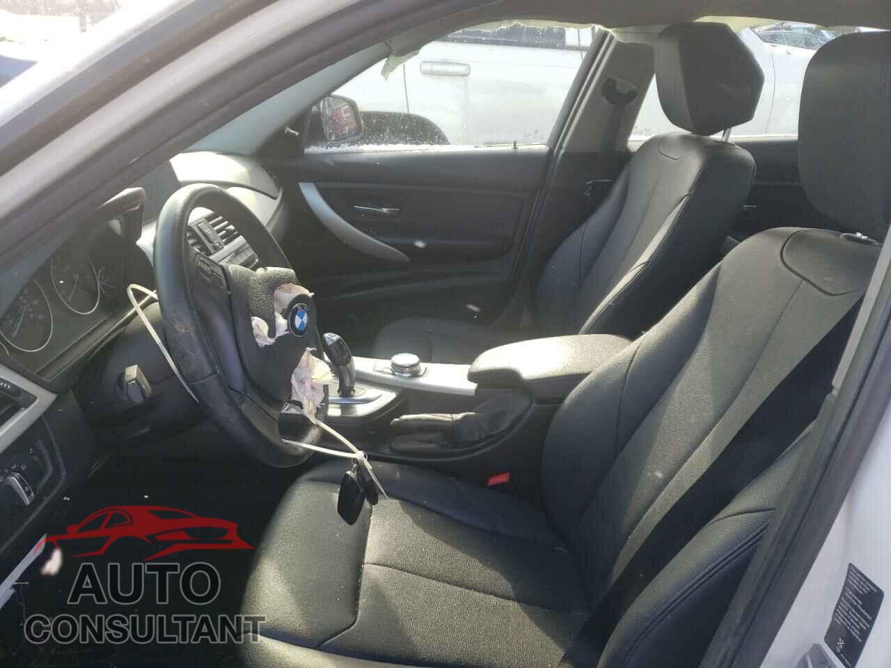 BMW 3 SERIES 2018 - WBA8A3C55JA488363