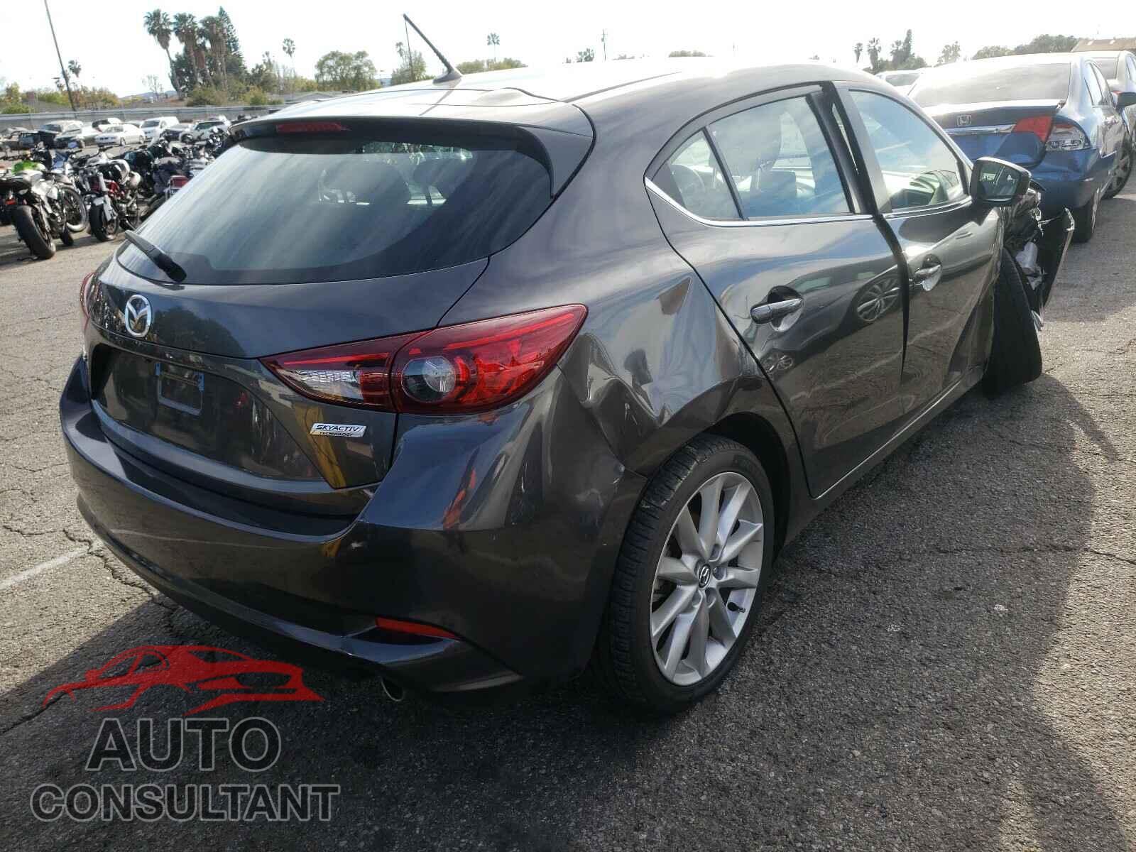 MAZDA 3 2017 - 3MZBN1L76HM150077