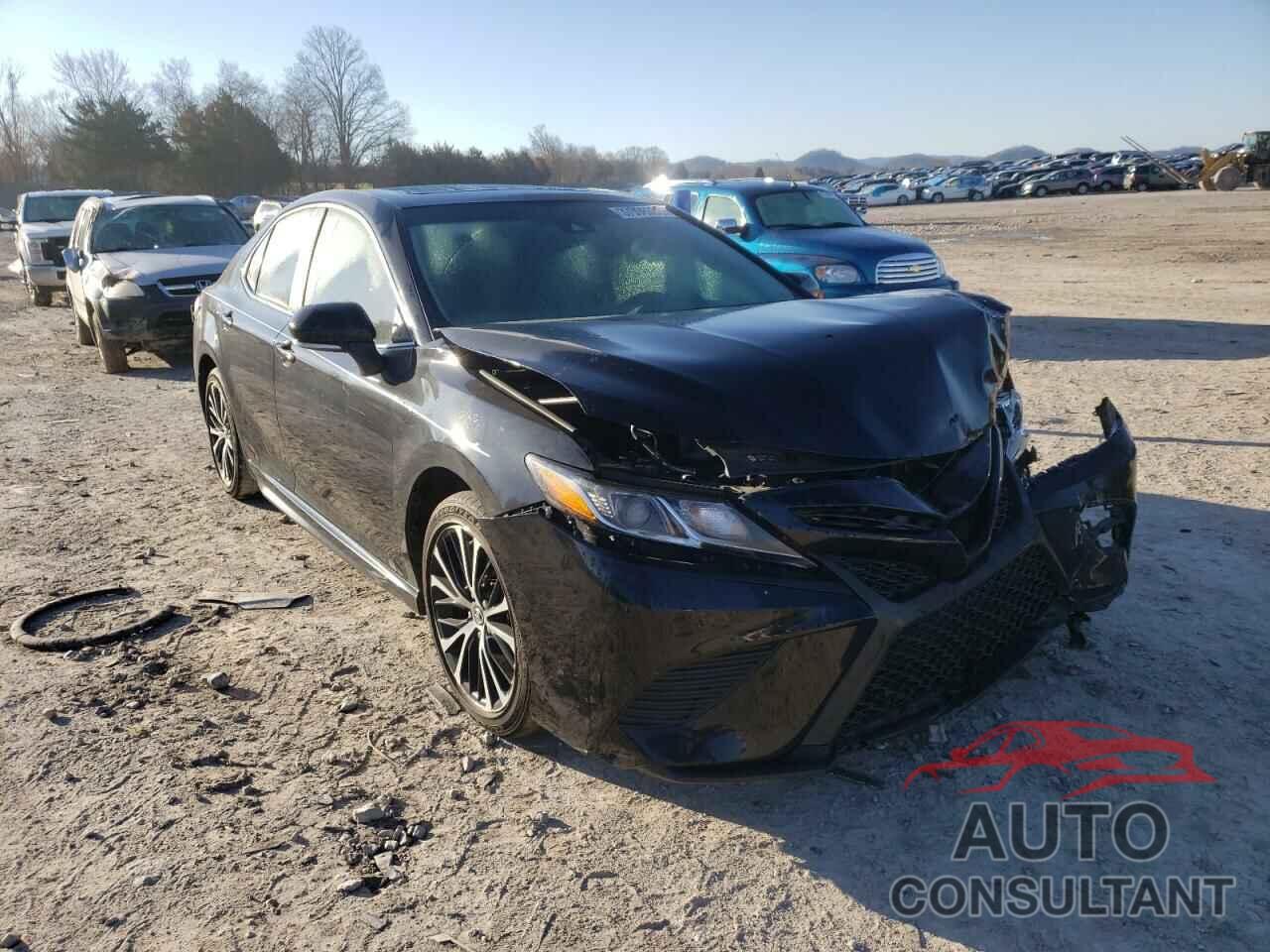 TOYOTA CAMRY 2018 - 4T1B11HK3JU602673