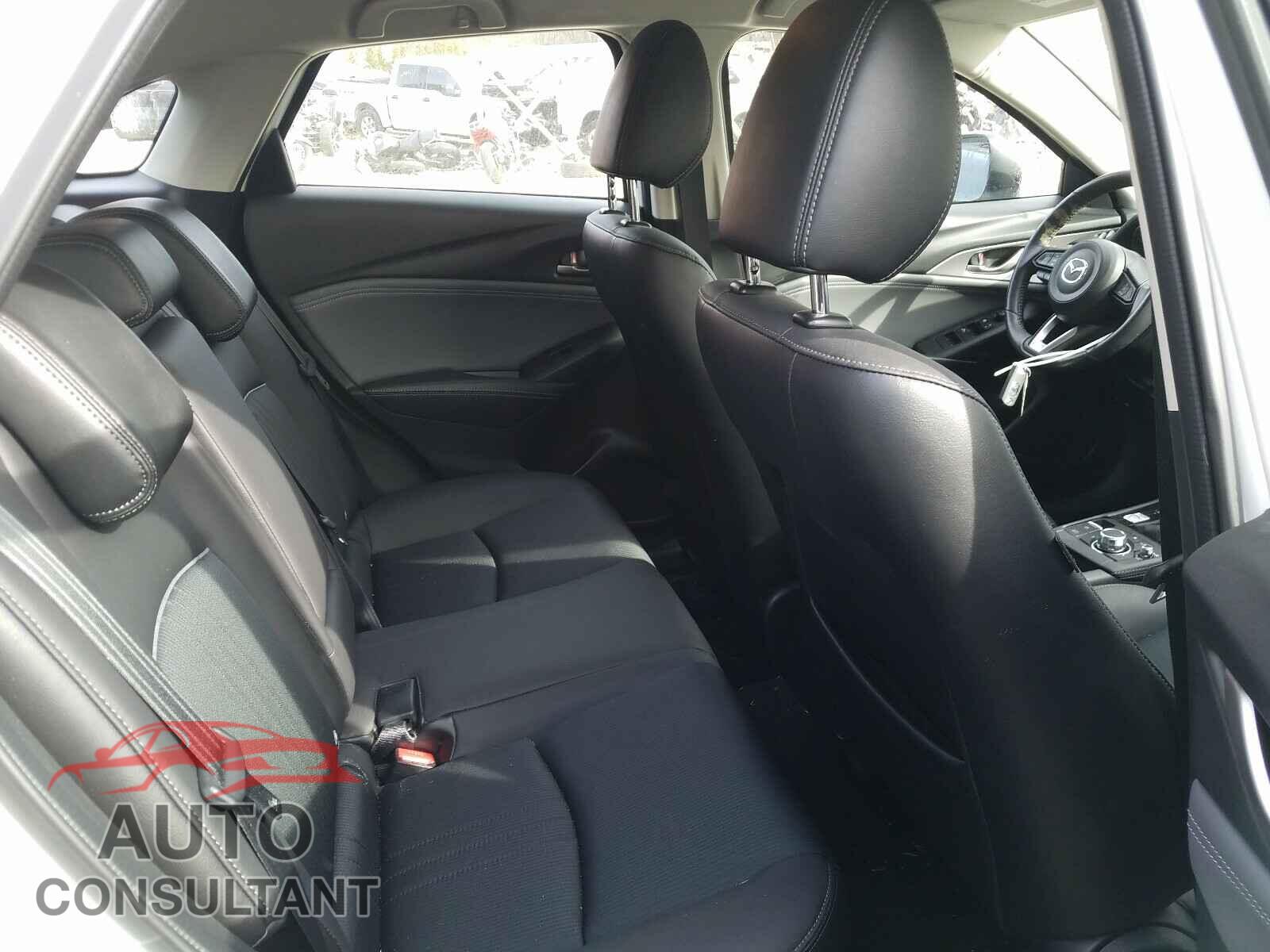 MAZDA CX-3 2019 - JM1DKFC76K1418924