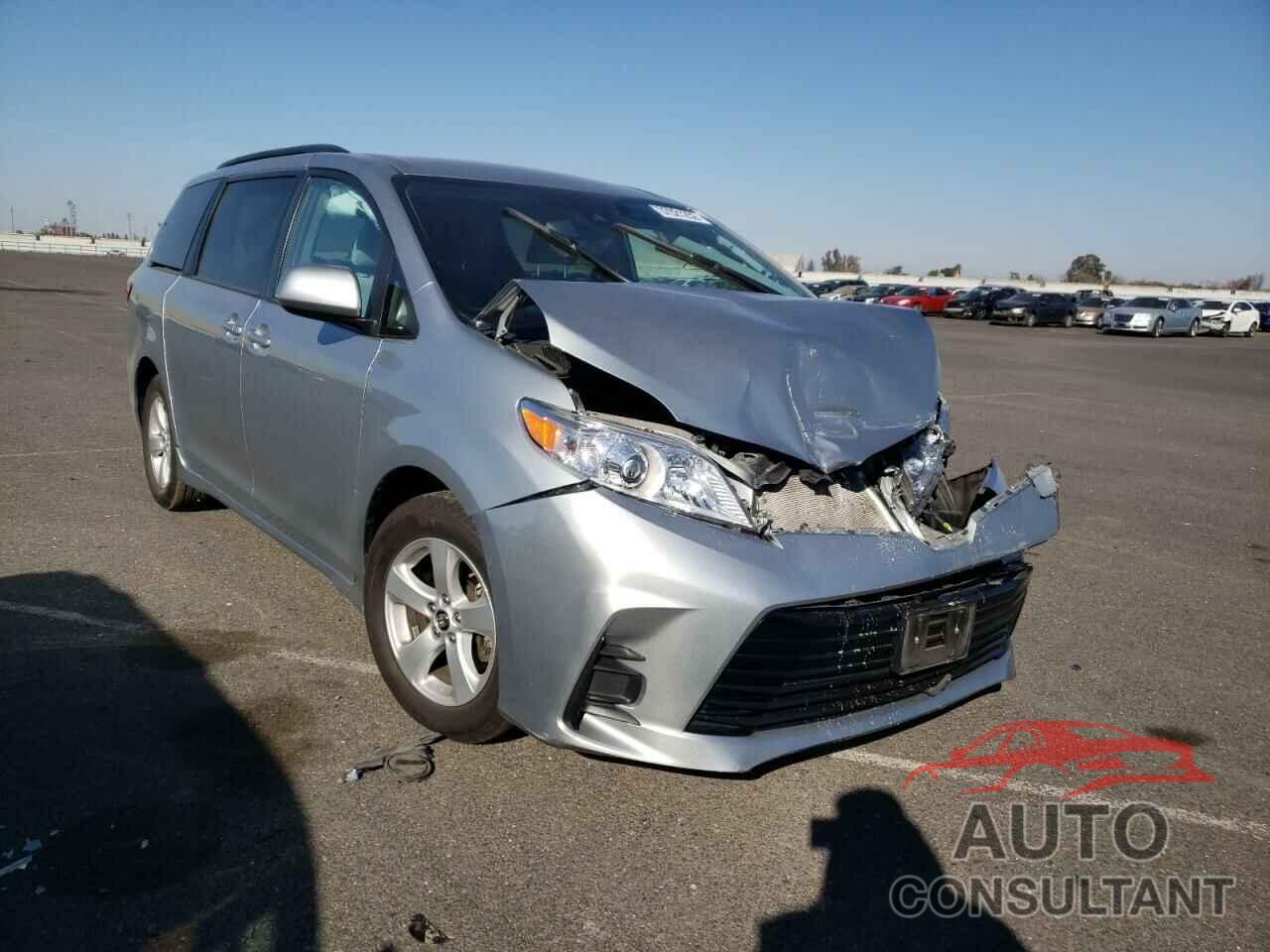 TOYOTA SIENNA 2019 - 5TDKZ3DC1KS997661