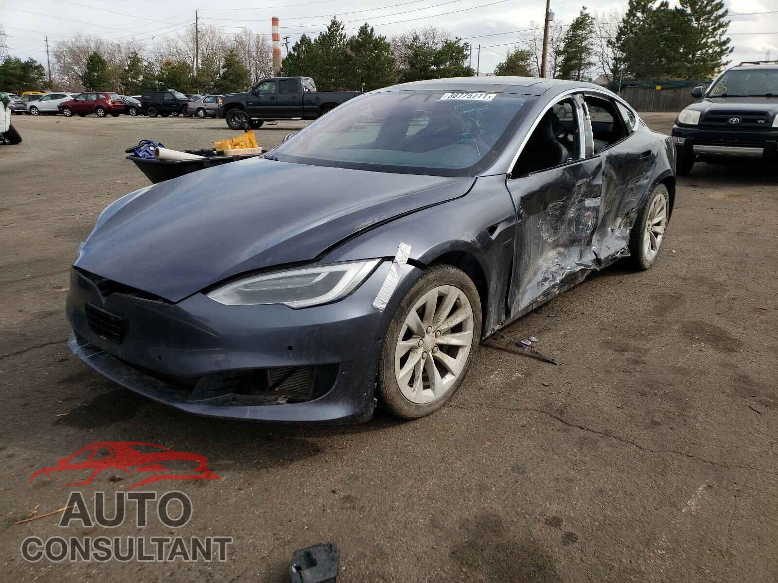 TESLA MODEL S 2018 - 5YJSA1E21JF247116