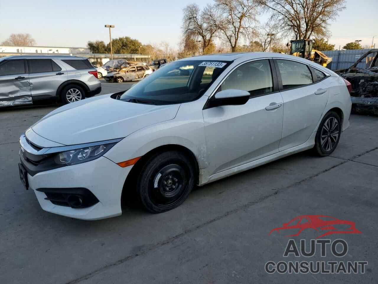 HONDA CIVIC 2018 - JHMFC1F33JX004043