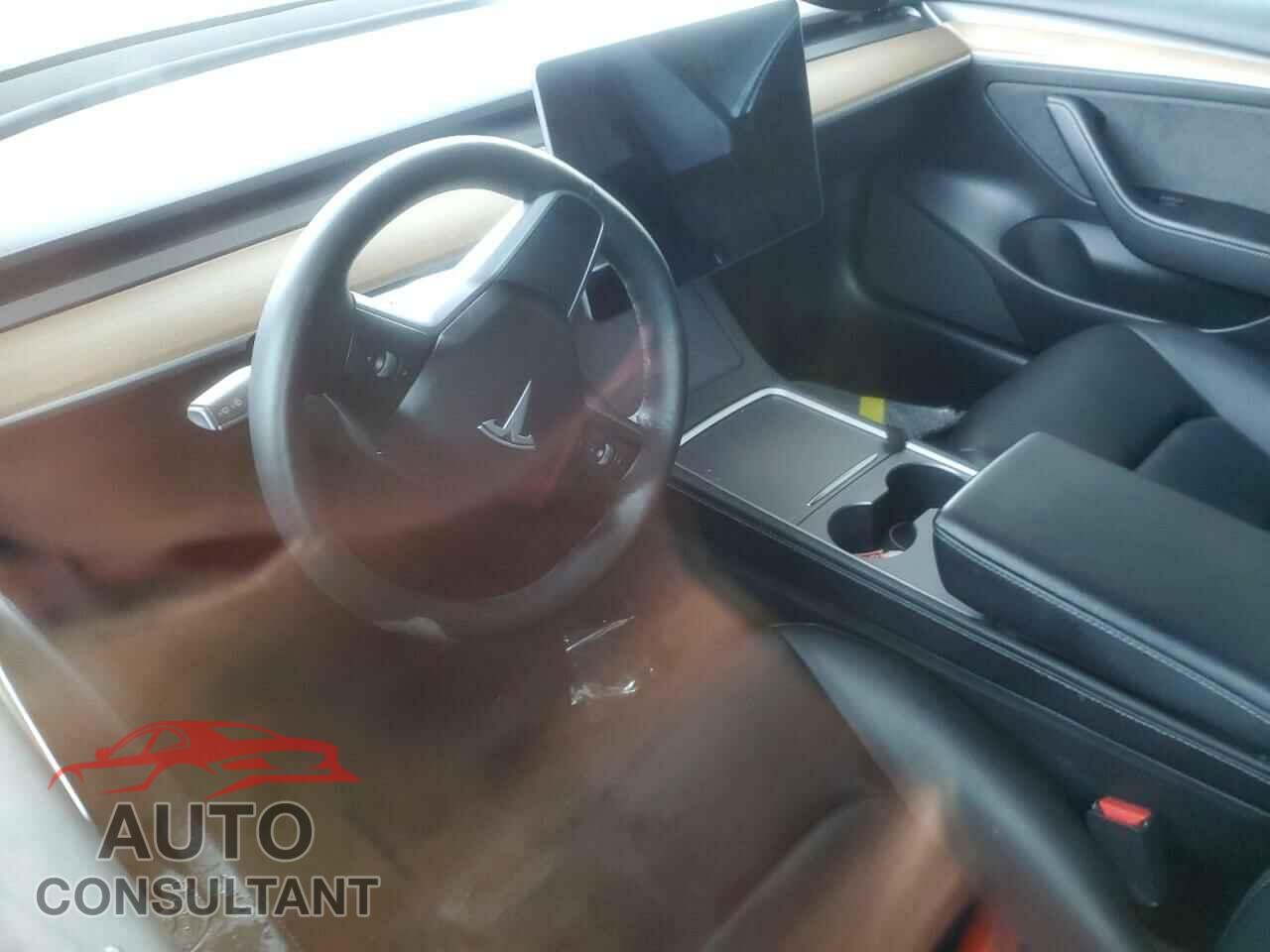 TESLA MODEL 3 2022 - 5YJ3E1EA0NF190638