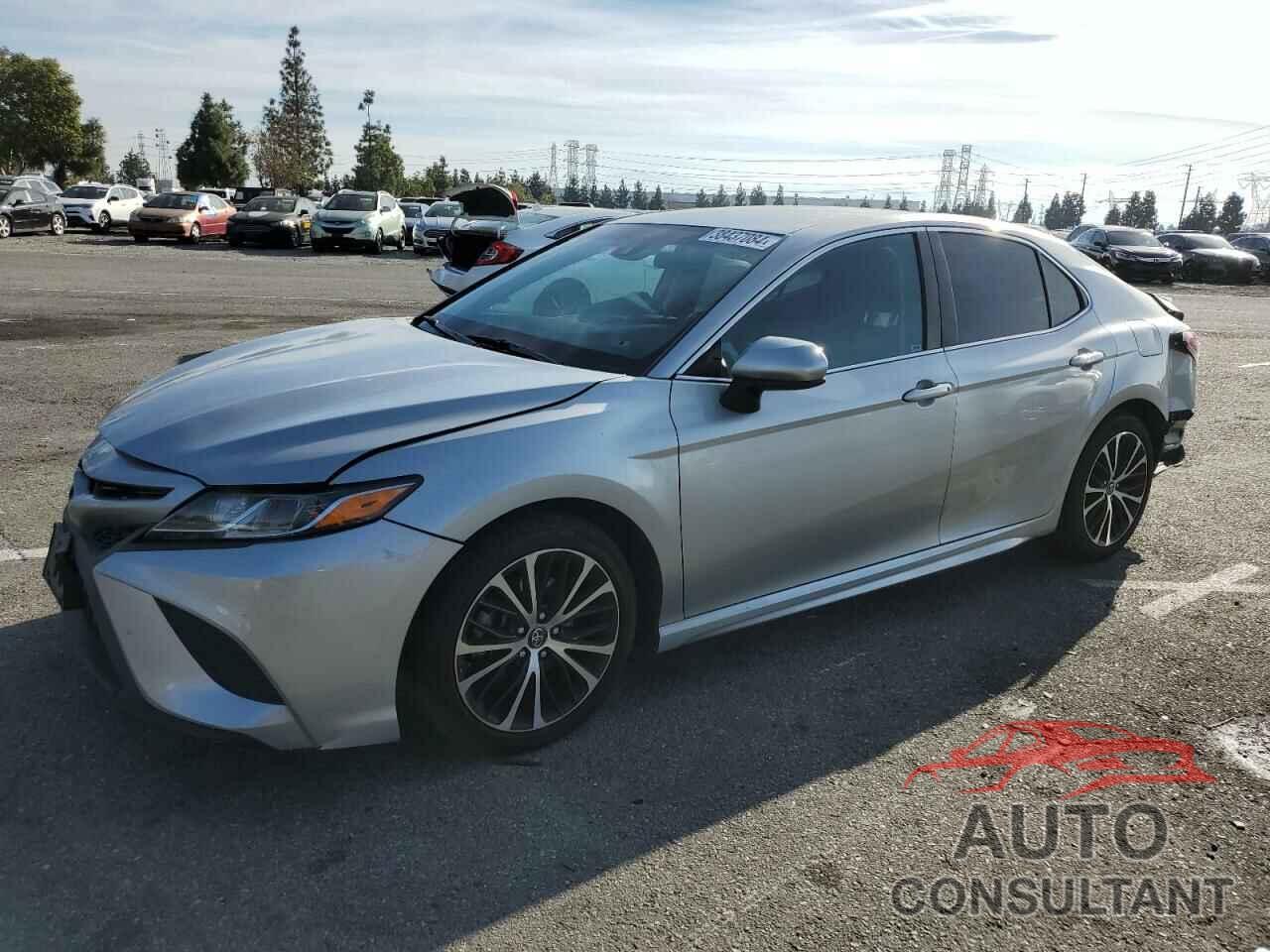 TOYOTA CAMRY 2018 - 4T1B11HKXJU605988