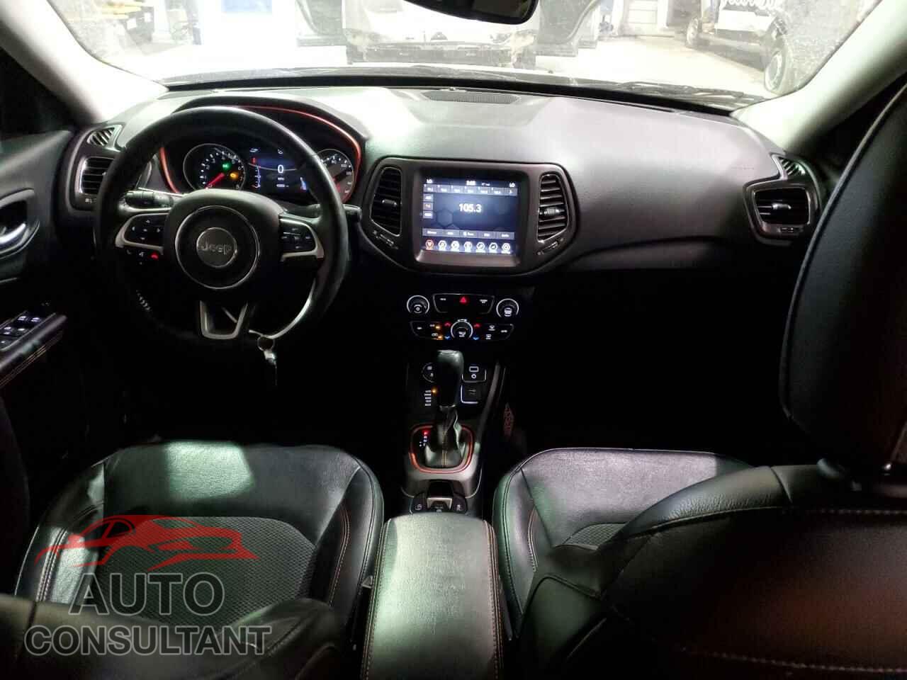 JEEP COMPASS 2018 - 3C4NJDDB7JT234629