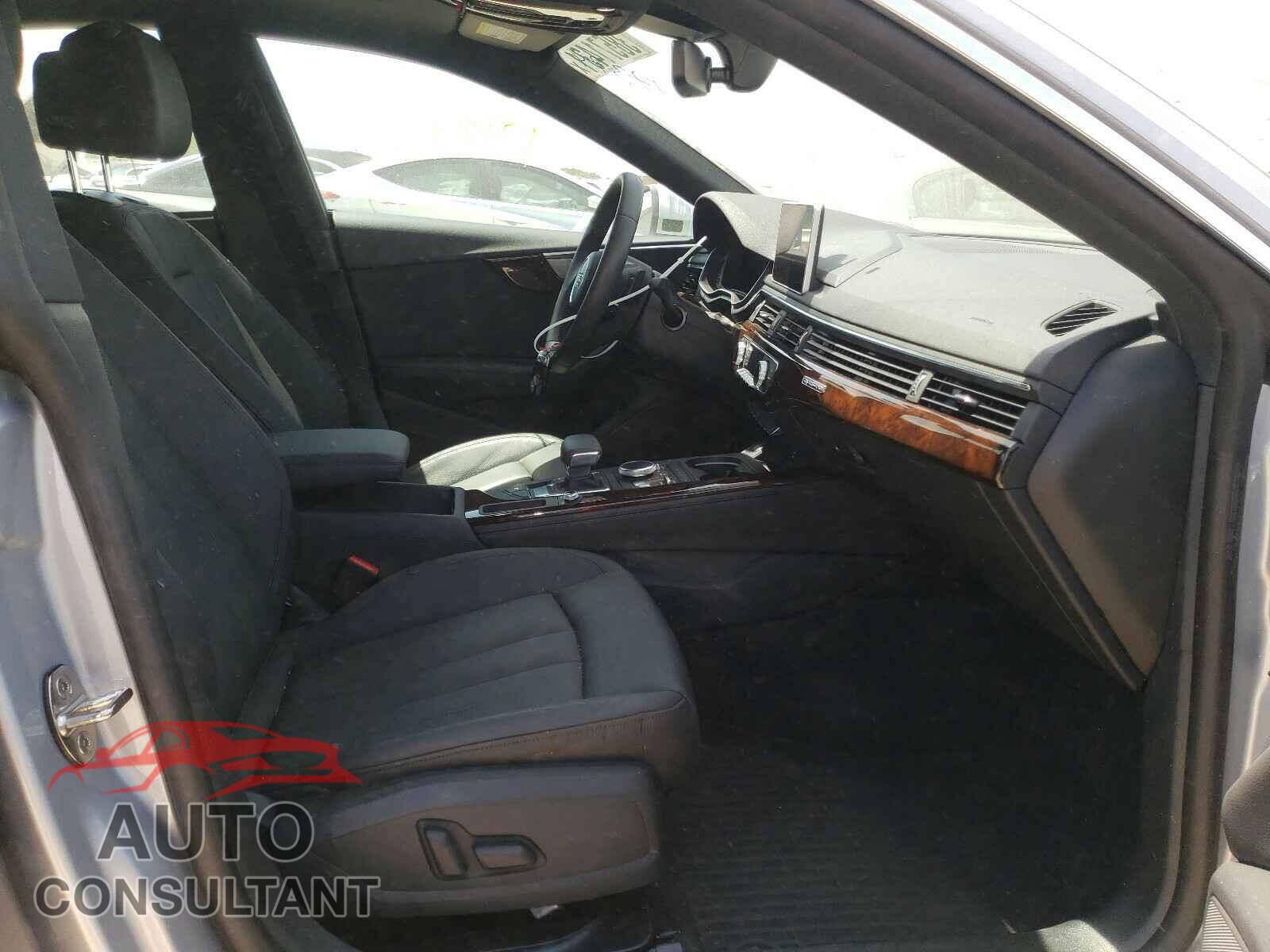 AUDI A5 2019 - WAUBNCF56KA022352