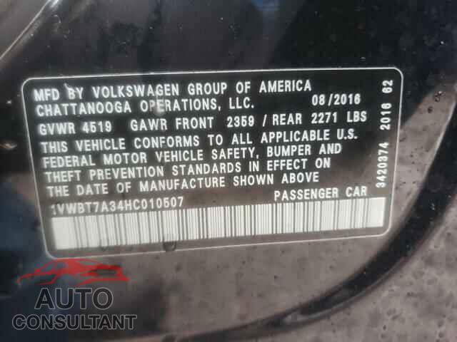 VOLKSWAGEN PASSAT 2017 - 1VWBT7A34HC010507