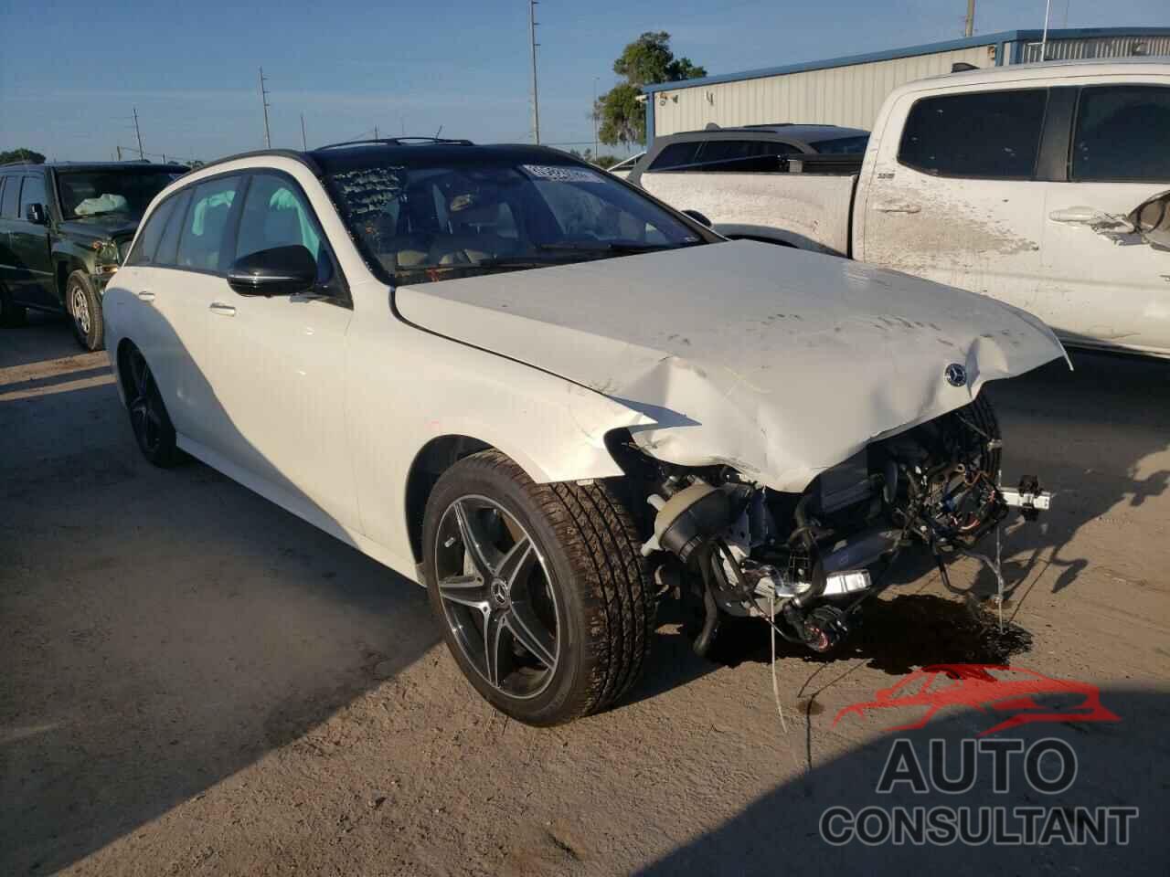 MERCEDES-BENZ E-CLASS 2019 - WDDZH6JB1KA582373