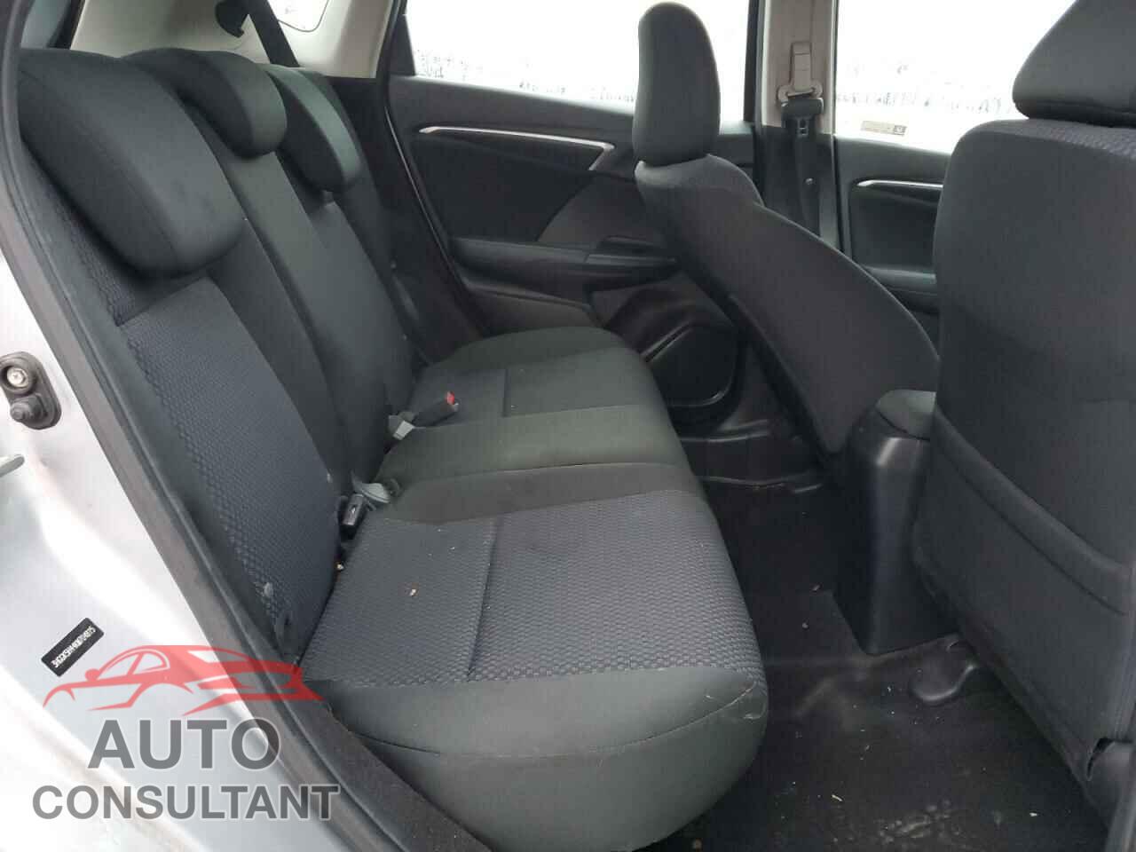 HONDA FIT 2019 - 3HGGK5H44KM704815
