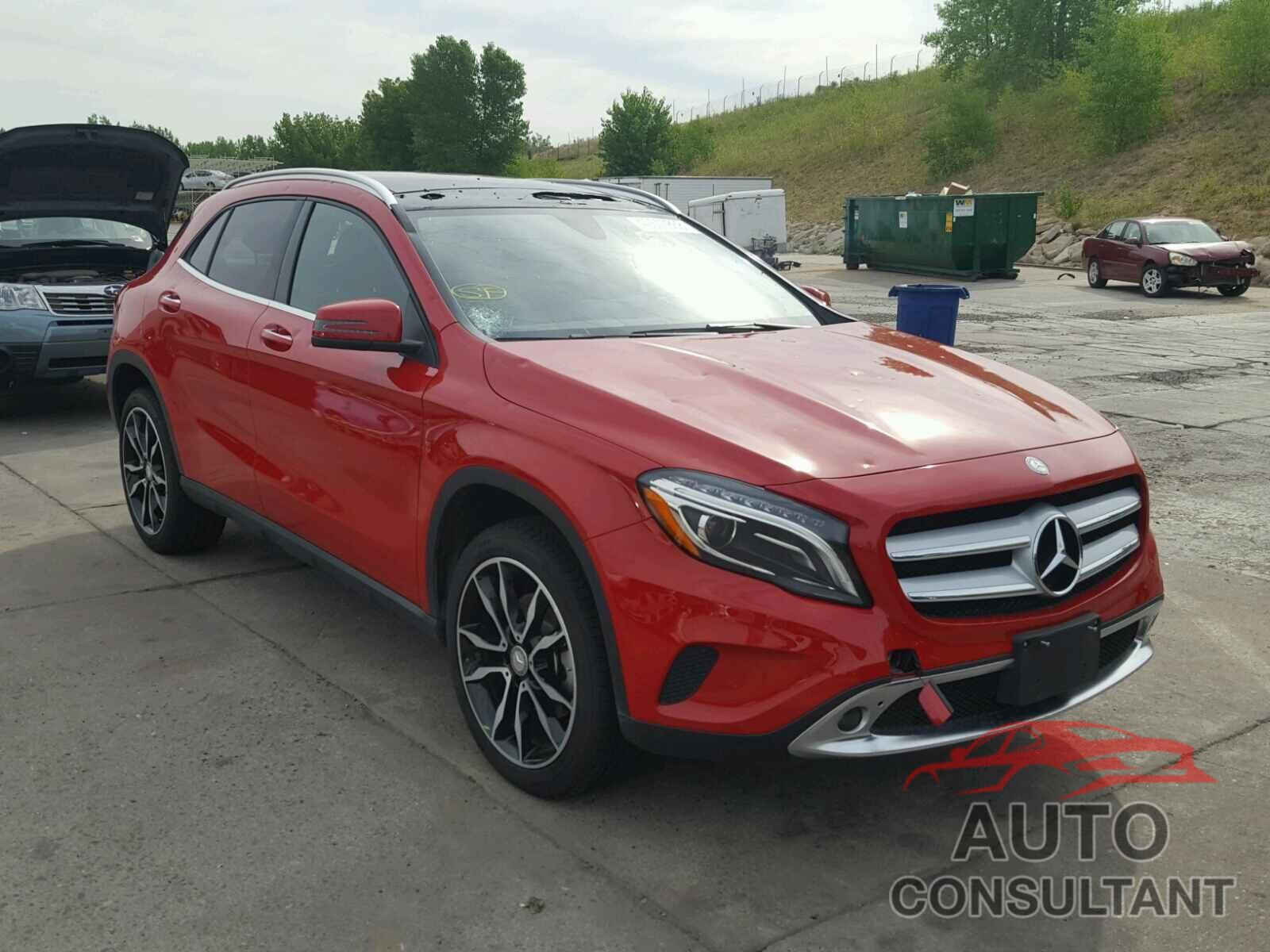 MERCEDES-BENZ GLA 250 4MATIC 2017 - WDCTG4GBXHJ301219