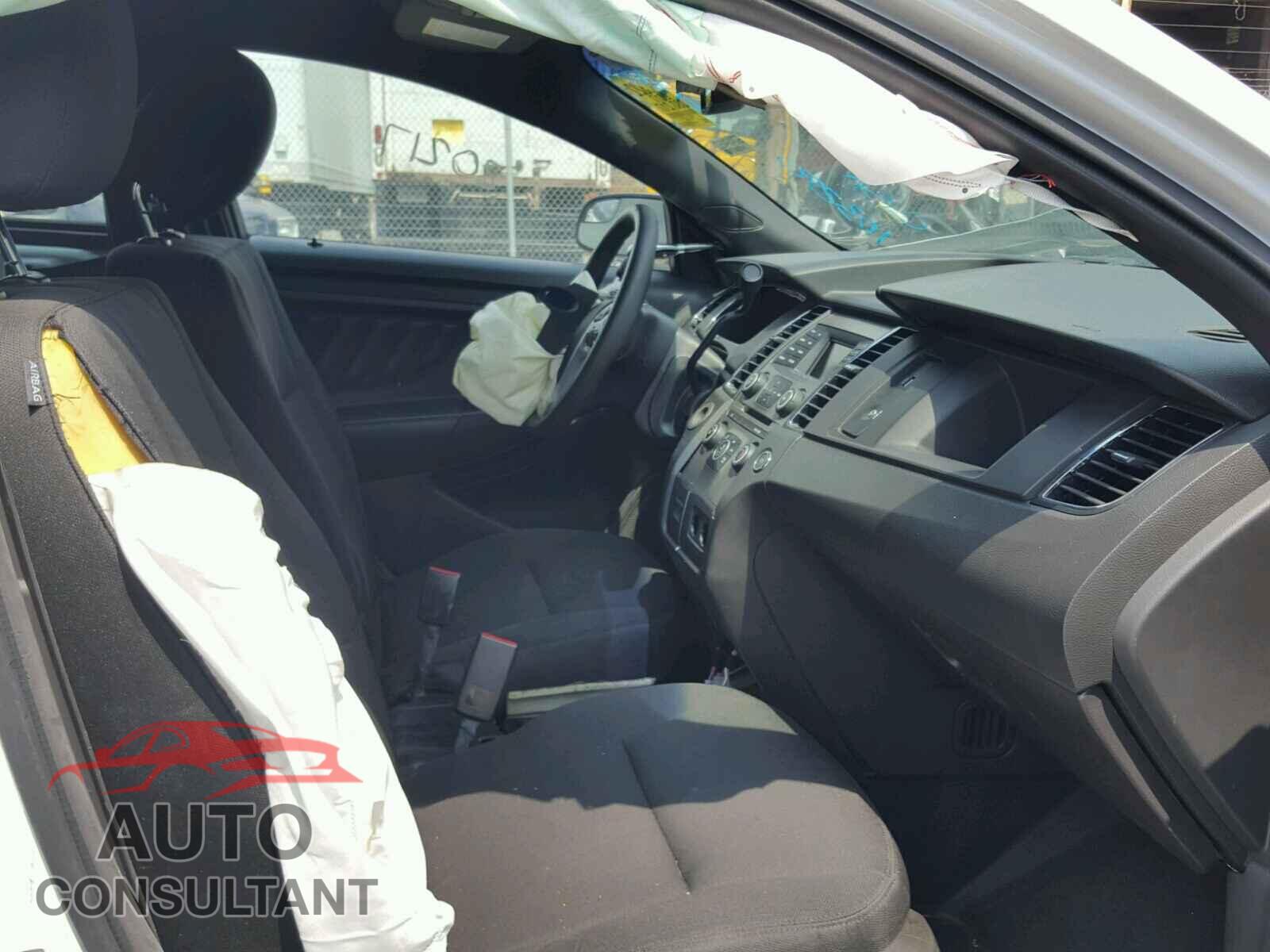 FORD TAURUS 2017 - 1FAHP2L85HG103290