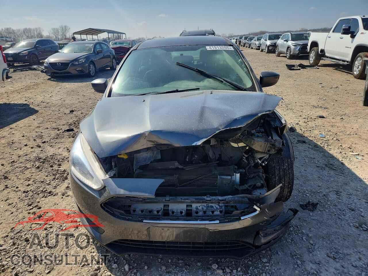 FORD FOCUS 2018 - 1FADP3F21JL287863